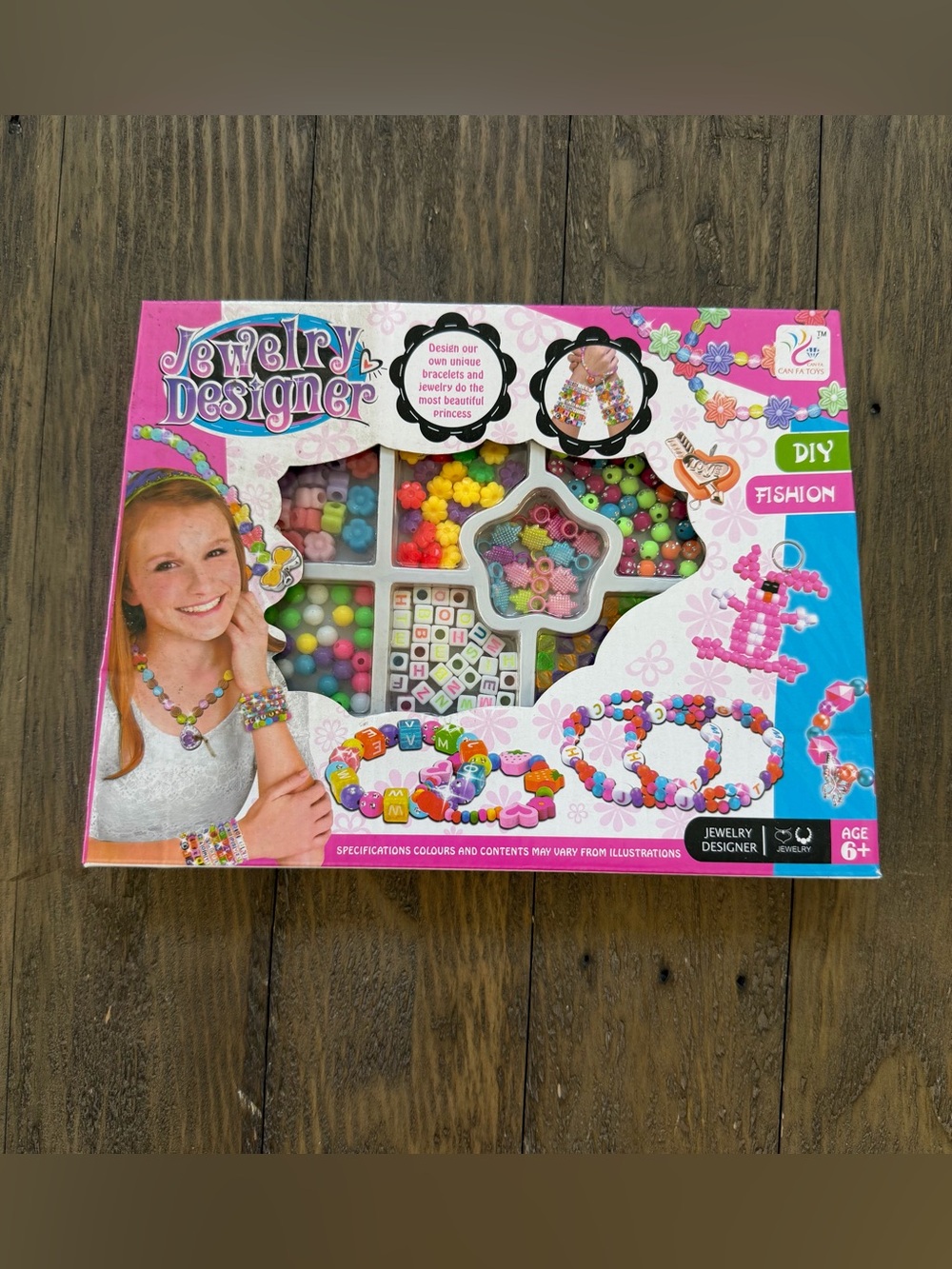 Jewelry Designer fashion kit
New in box